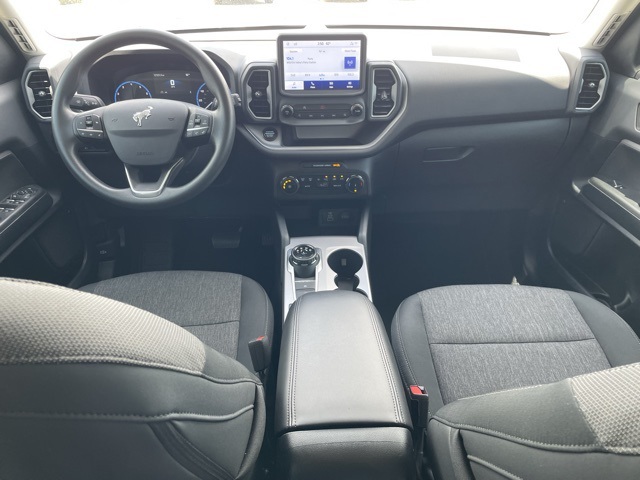 Vehicle image 12 of 21