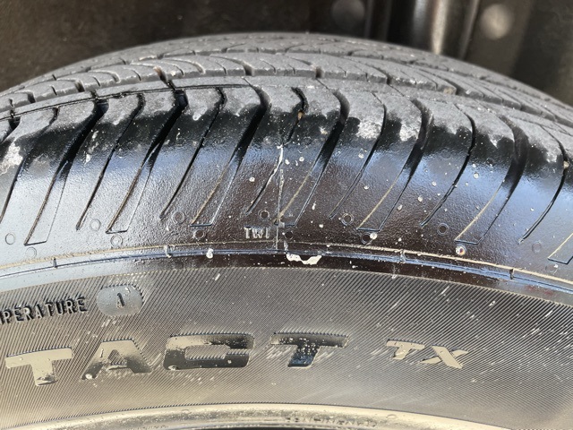 Vehicle image 20 of 21
