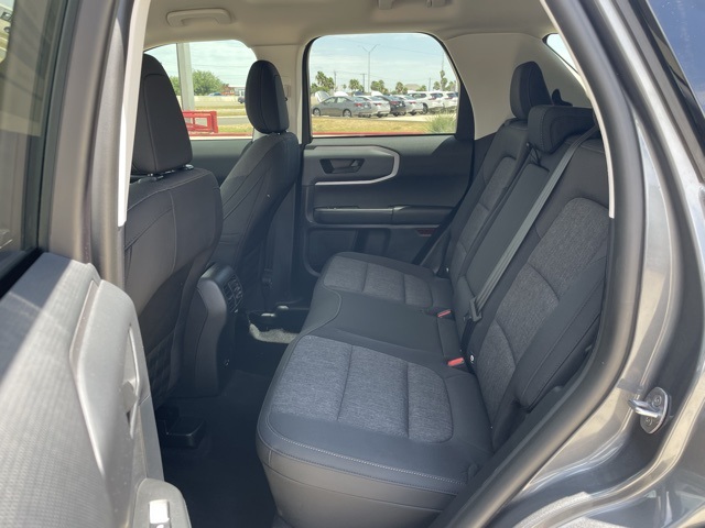 Vehicle image 10 of 21