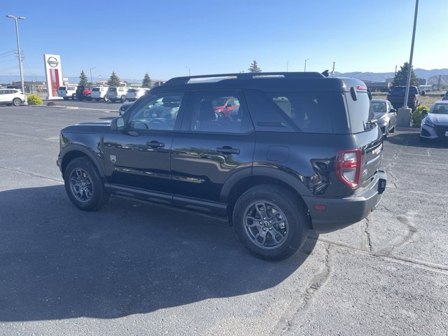 Vehicle image 5 of 10