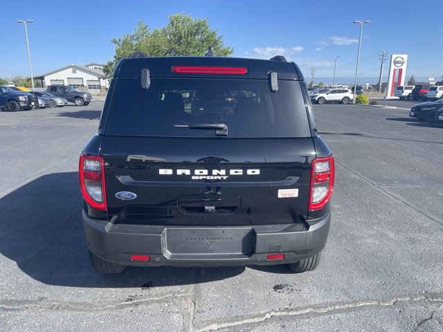 Vehicle image 4 of 10