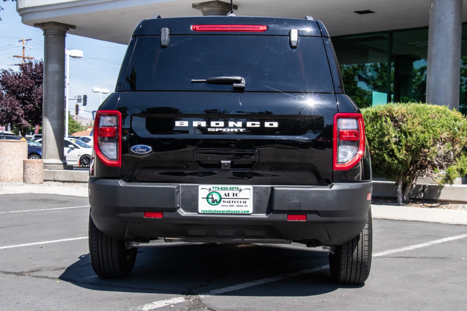 Vehicle image 8 of 31