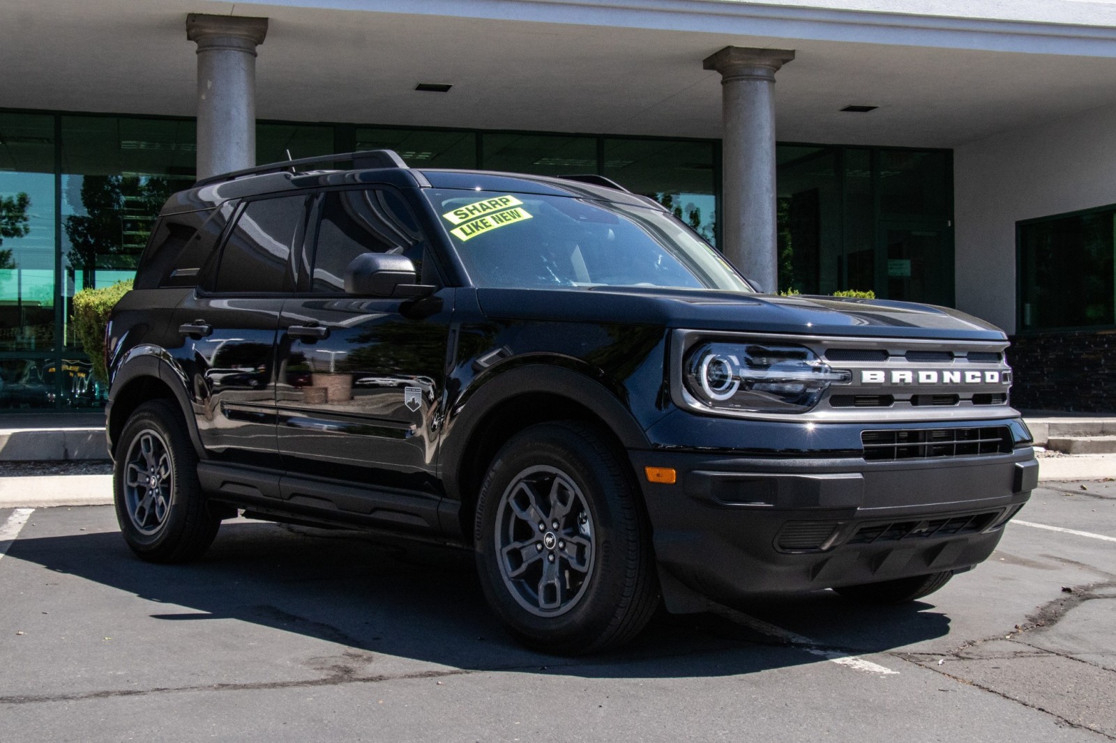 Vehicle image 3 of 31