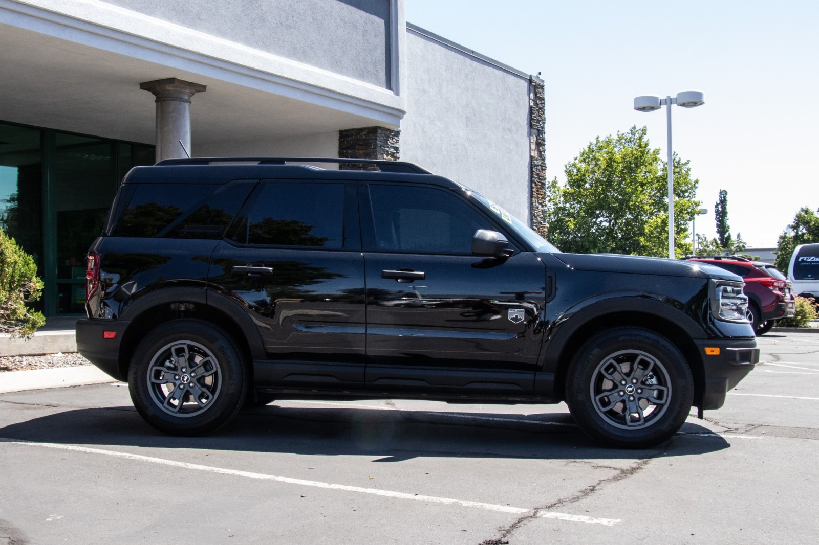 Vehicle image 4 of 31
