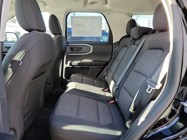 Vehicle image 5 of 23