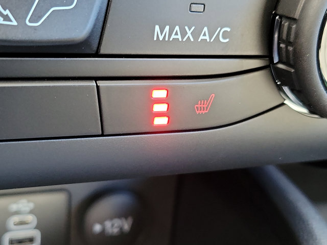 Vehicle image 16 of 23