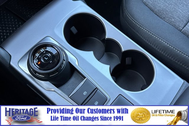 Vehicle image 18 of 22