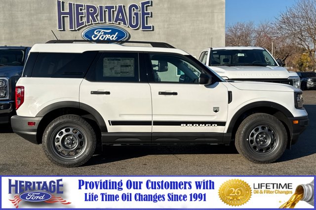 Vehicle image 4 of 22