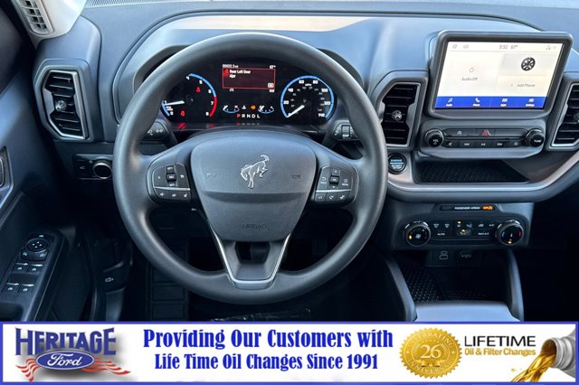 Vehicle image 11 of 22