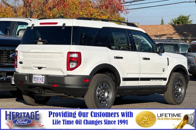 Vehicle image 5 of 22