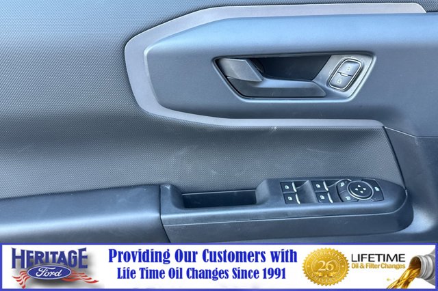 Vehicle image 8 of 22