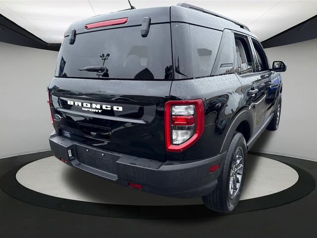 Vehicle image 5 of 33