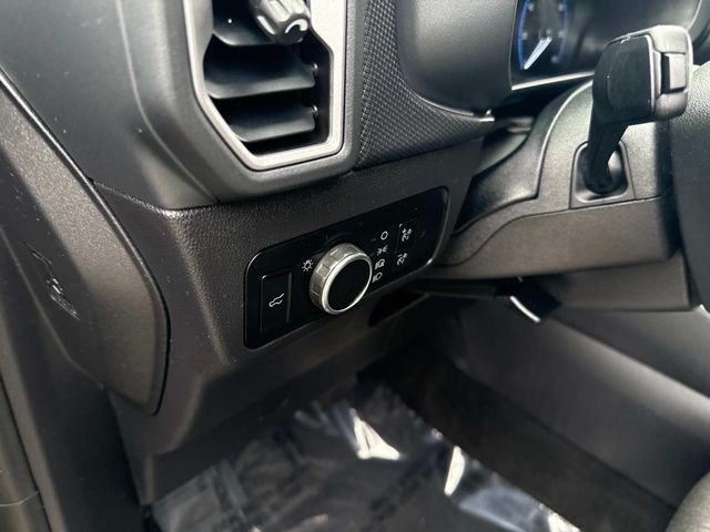 Vehicle image 33 of 33