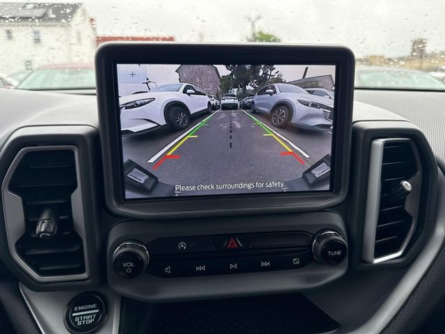 Vehicle image 17 of 33