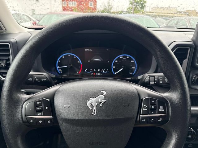 Vehicle image 28 of 33