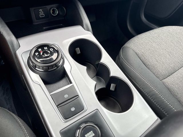 Vehicle image 19 of 33