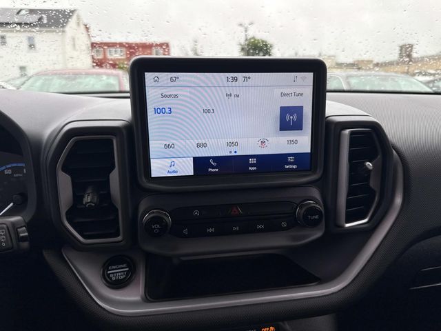 Vehicle image 18 of 33