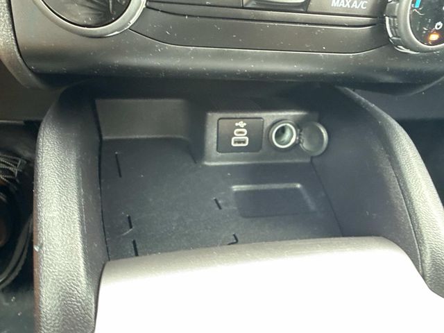Vehicle image 32 of 33