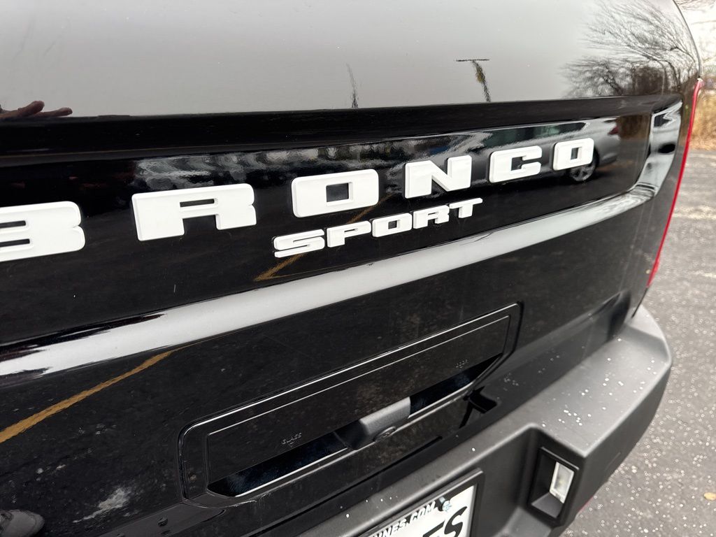 Vehicle image 43 of 45