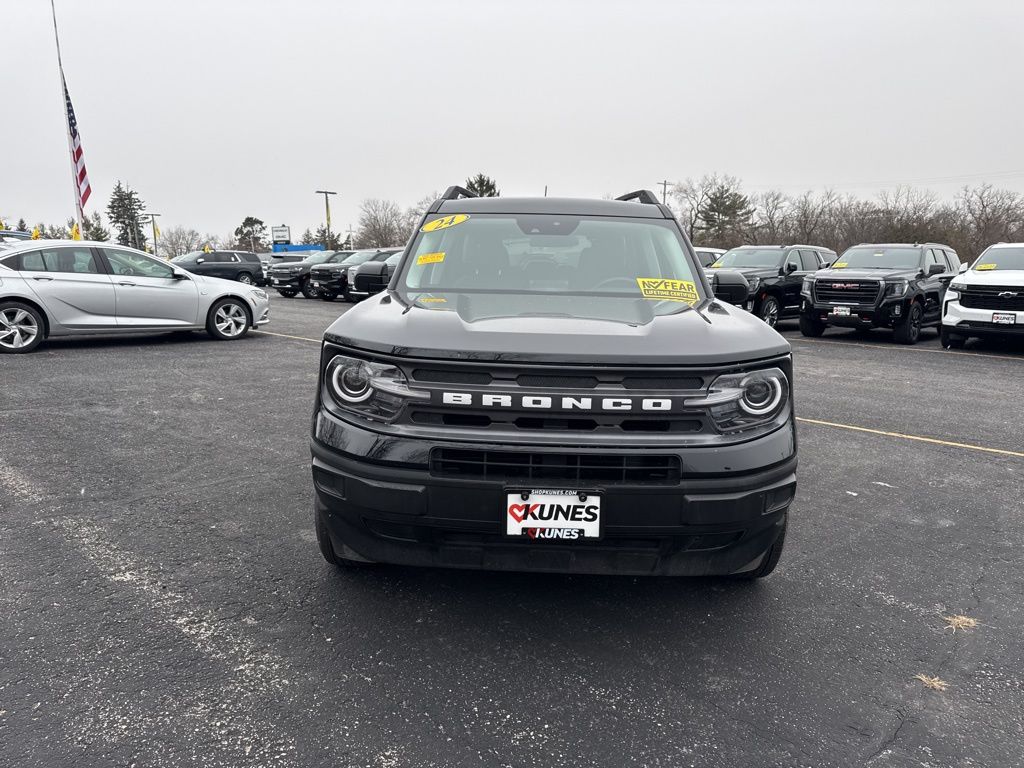 Vehicle image 2 of 45