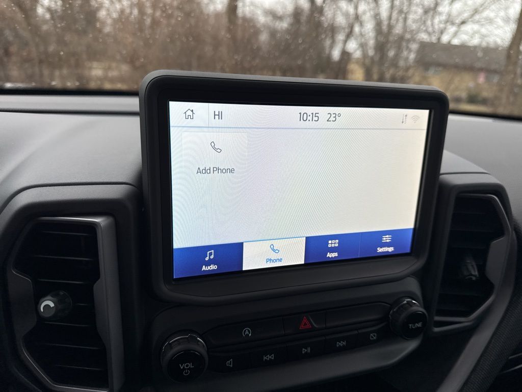 Vehicle image 27 of 45