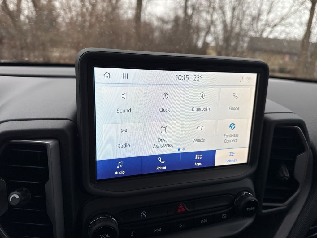 Vehicle image 26 of 45