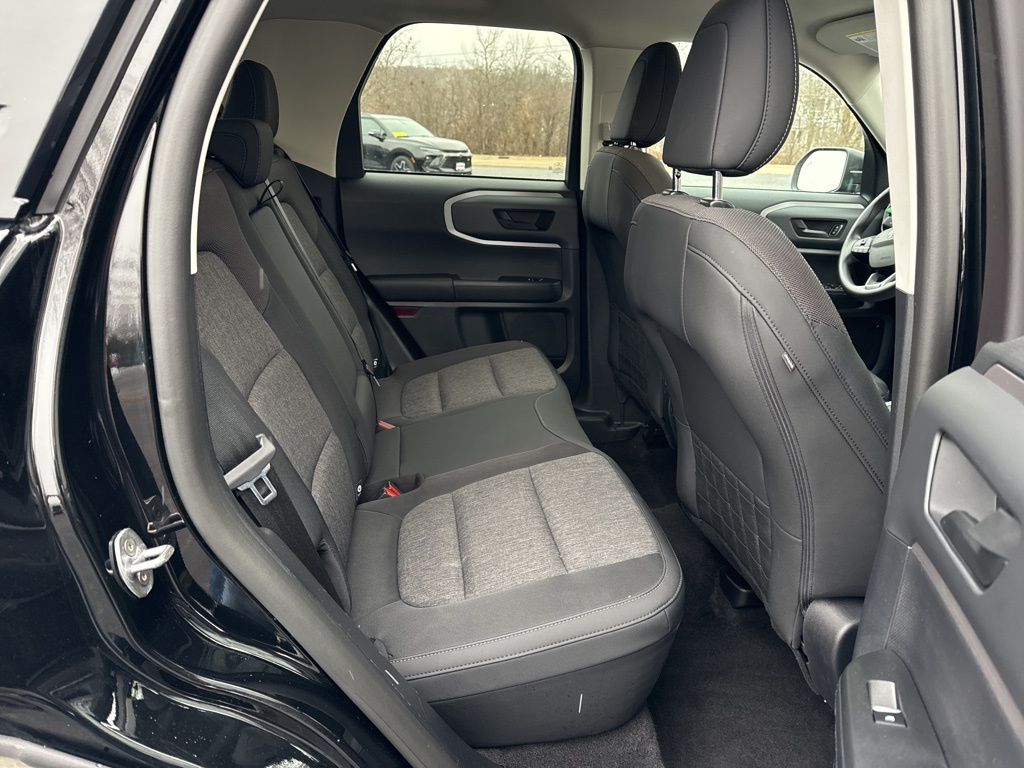 Vehicle image 13 of 45