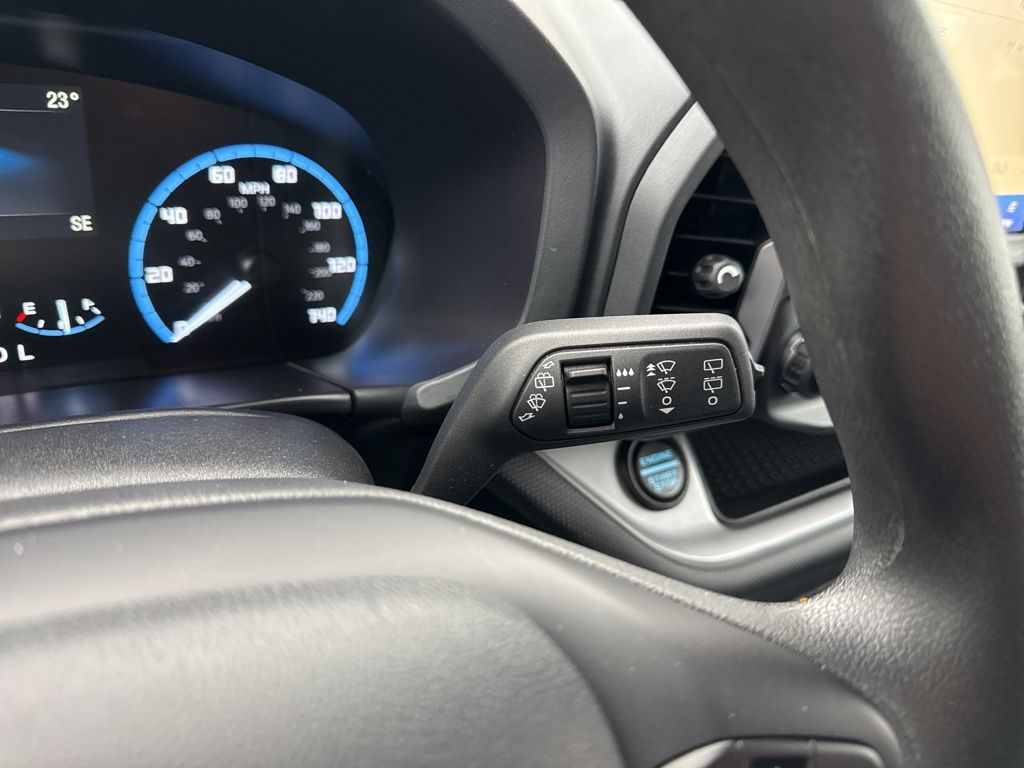 Vehicle image 39 of 45