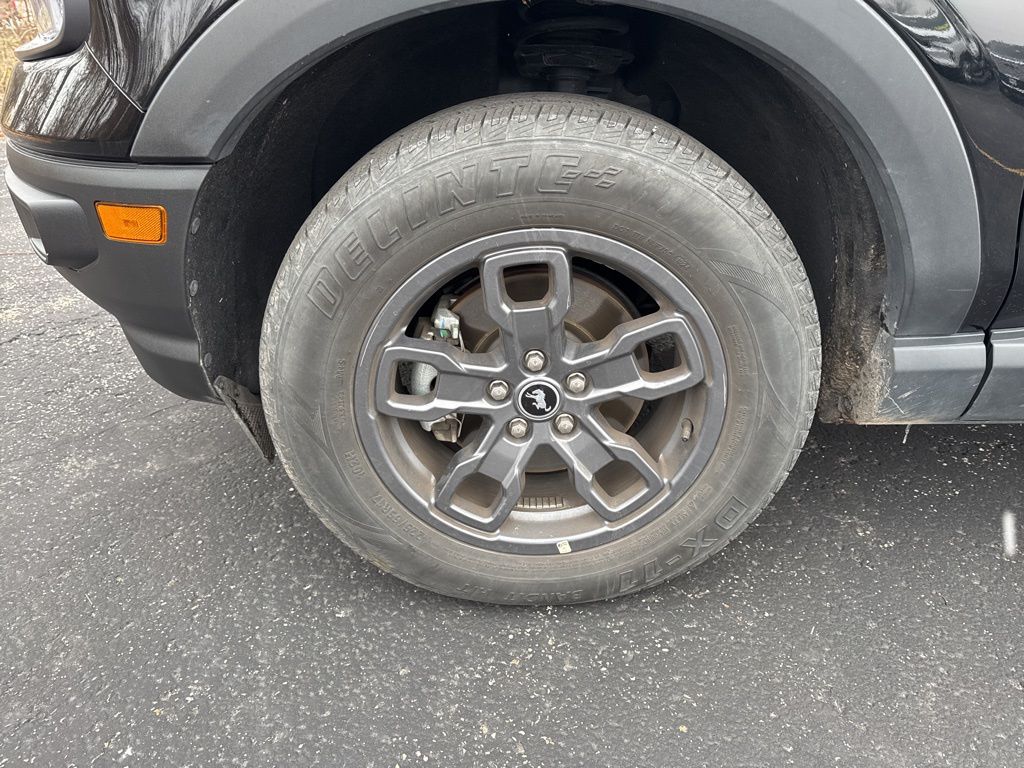 Vehicle image 10 of 45