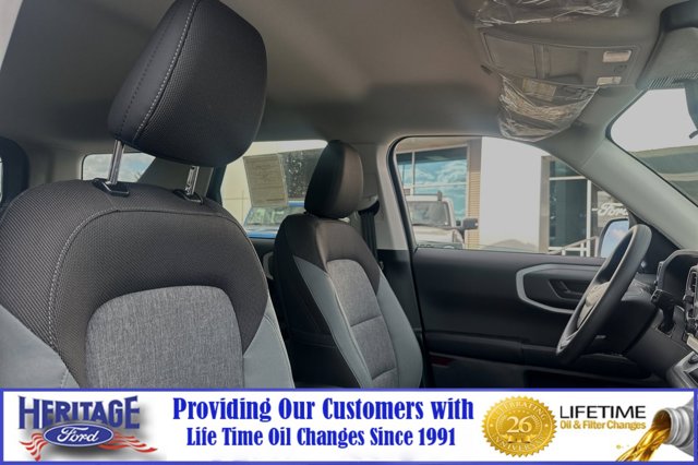 Vehicle image 14 of 23