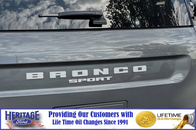Vehicle image 22 of 23