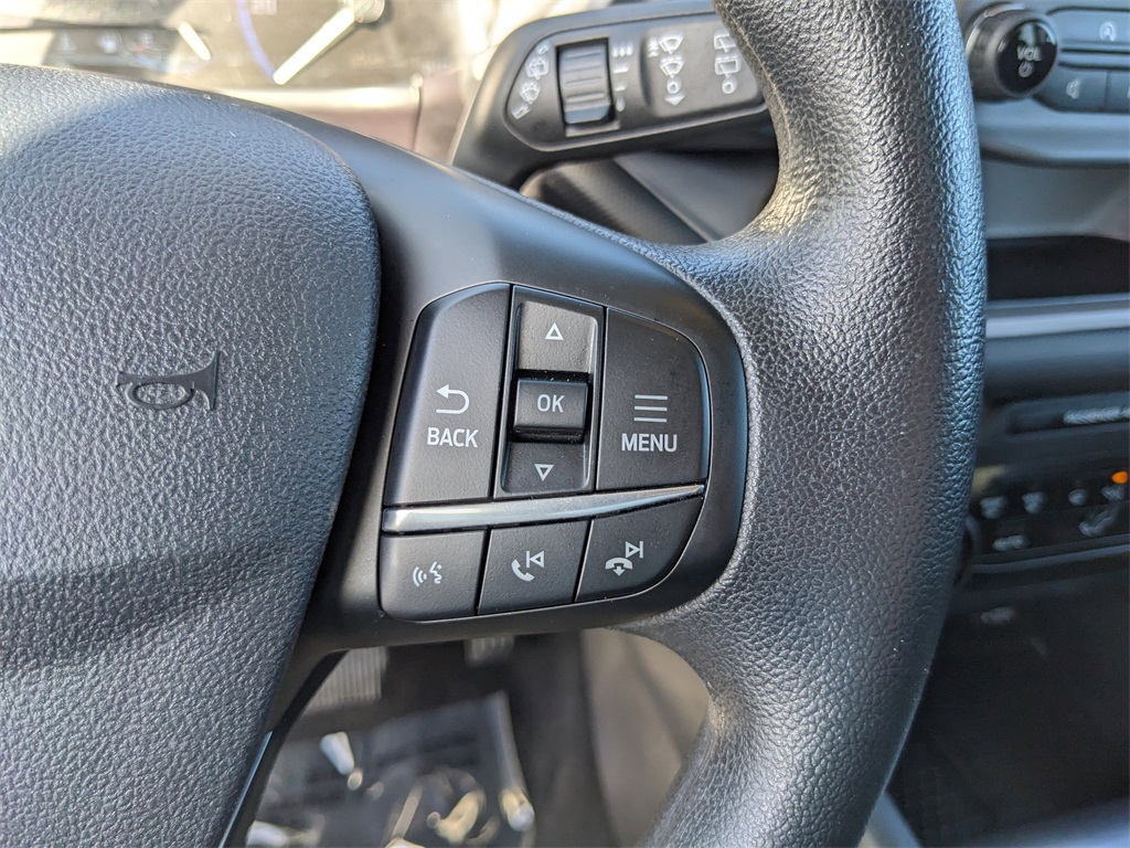 Vehicle image 30 of 37