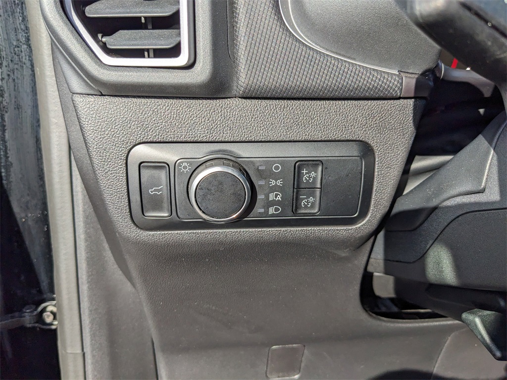 Vehicle image 36 of 37