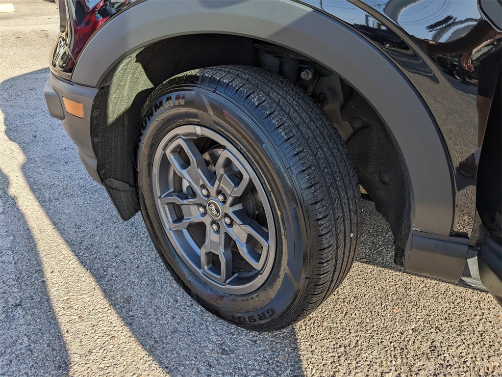 Vehicle image 8 of 37