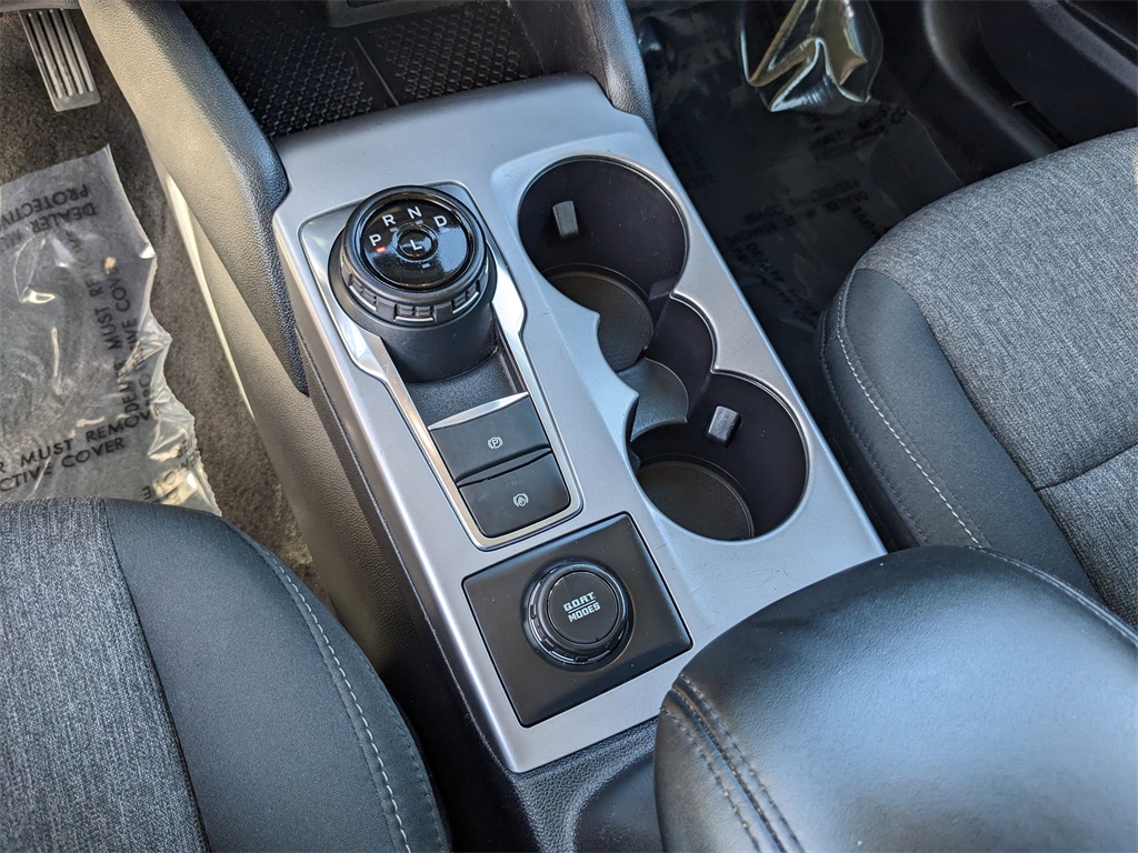 Vehicle image 25 of 37