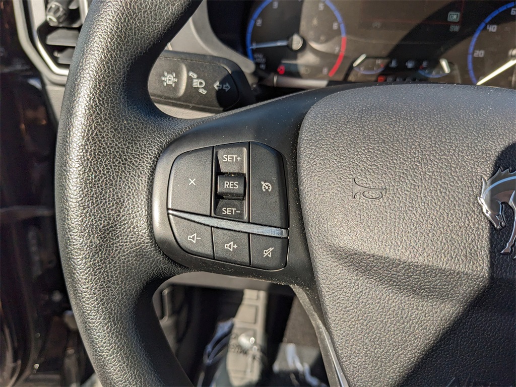 Vehicle image 34 of 37