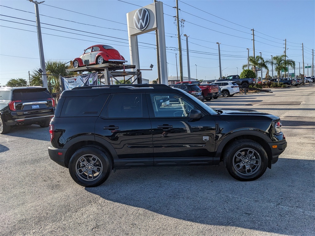 Vehicle image 4 of 37
