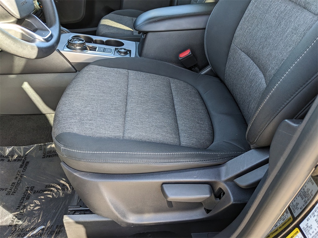 Vehicle image 13 of 37