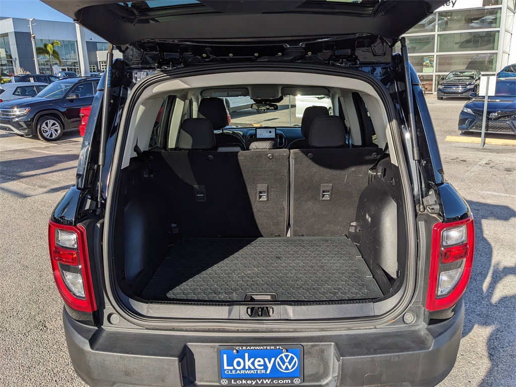 Vehicle image 9 of 37