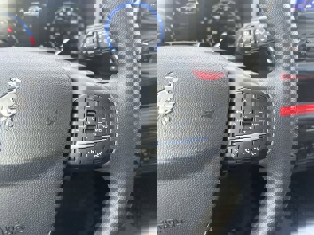 Vehicle image 22 of 29