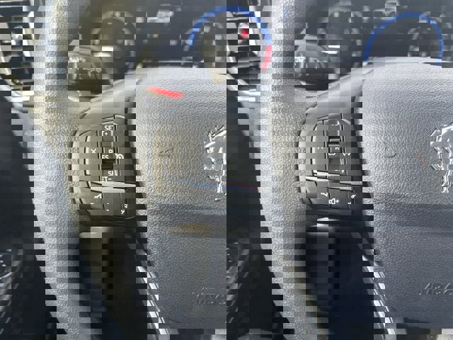 Vehicle image 21 of 29