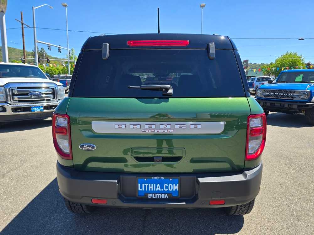 Vehicle image 5 of 21