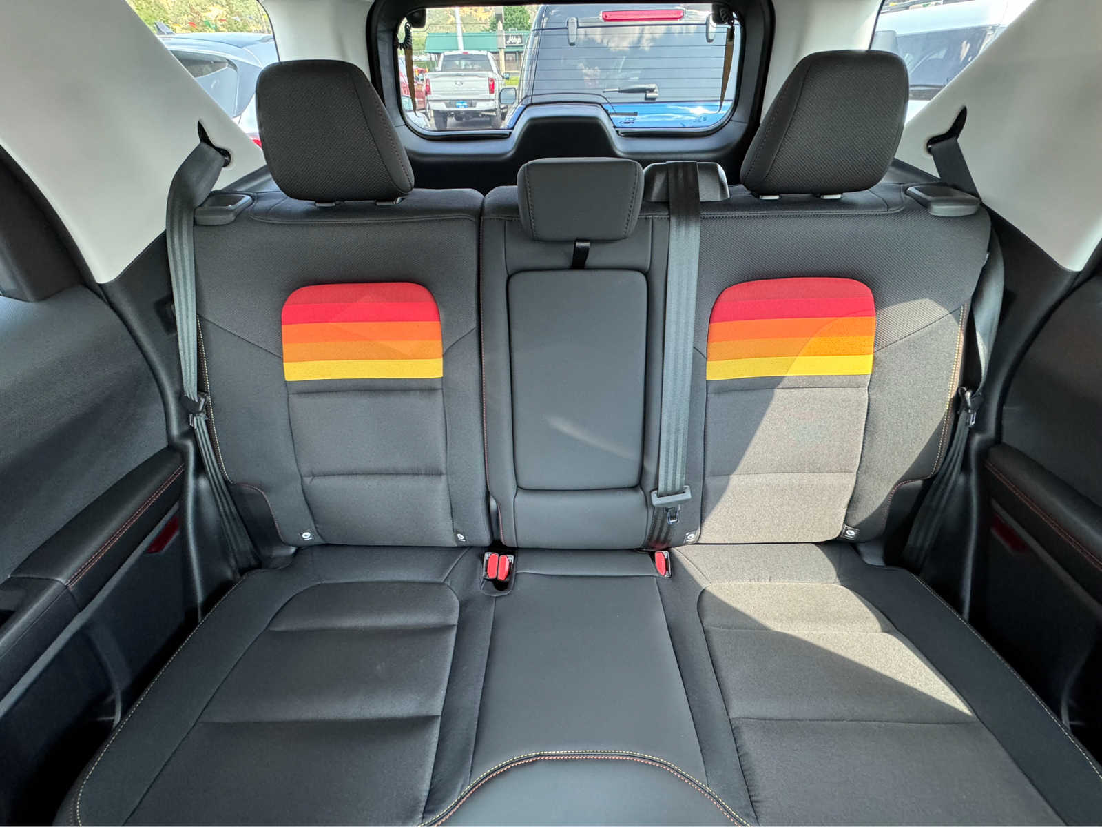 Vehicle image 18 of 21