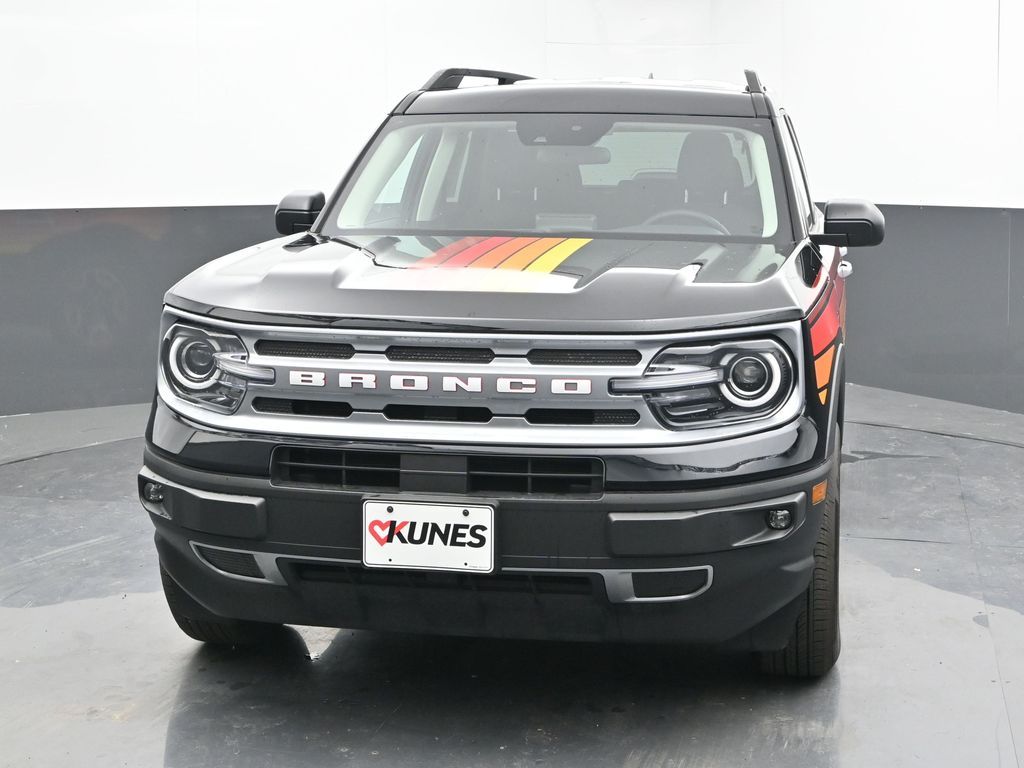 Vehicle image 7 of 69