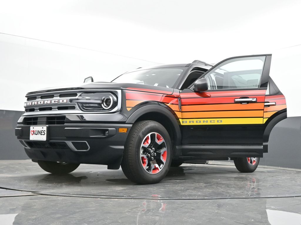 Vehicle image 30 of 69