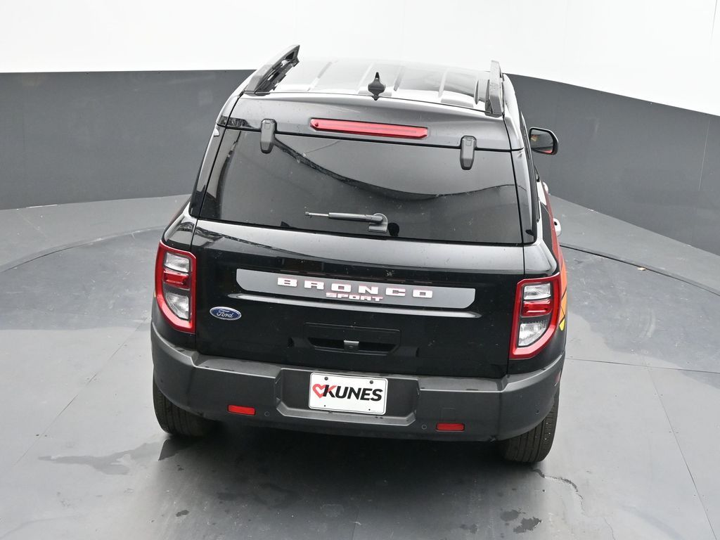 Vehicle image 28 of 69