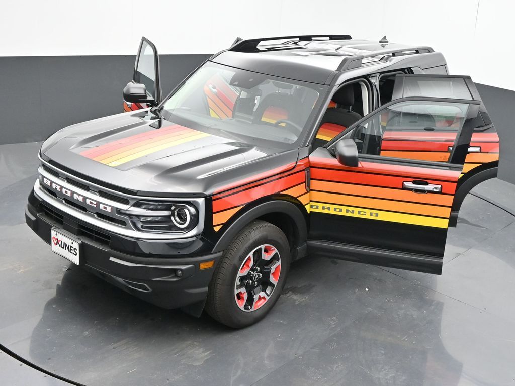 Vehicle image 4 of 69