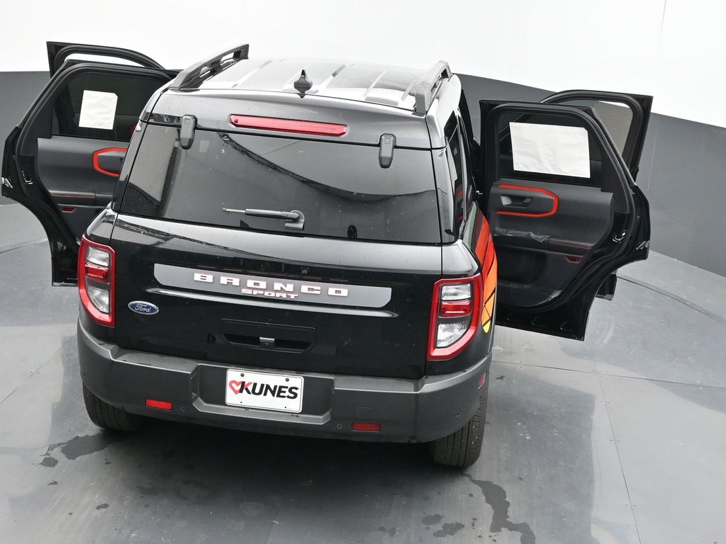 Vehicle image 22 of 69