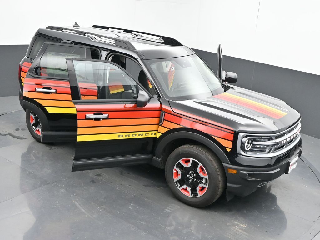 Vehicle image 14 of 69