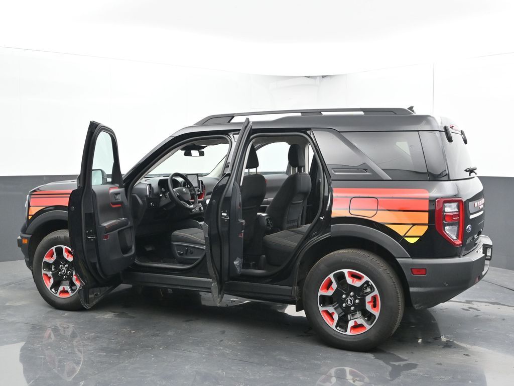 Vehicle image 65 of 69